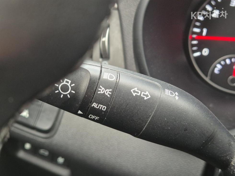 2020 - kia k5
