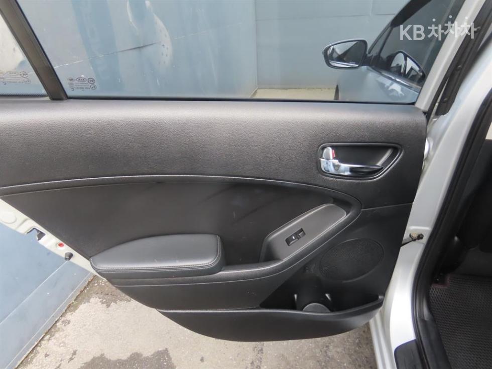 2013 - kia k3
