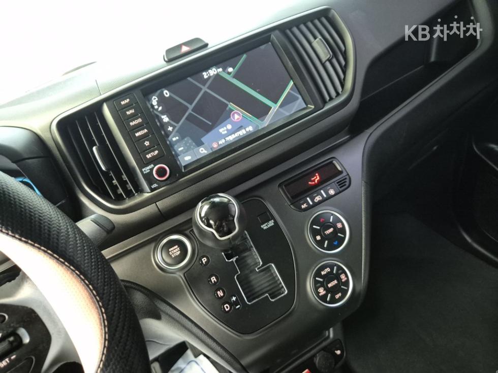 2023 - kia kia