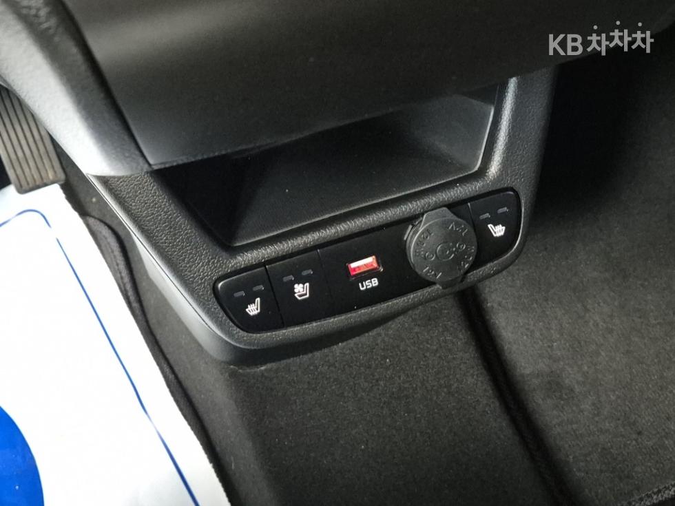 2023 - kia kia
