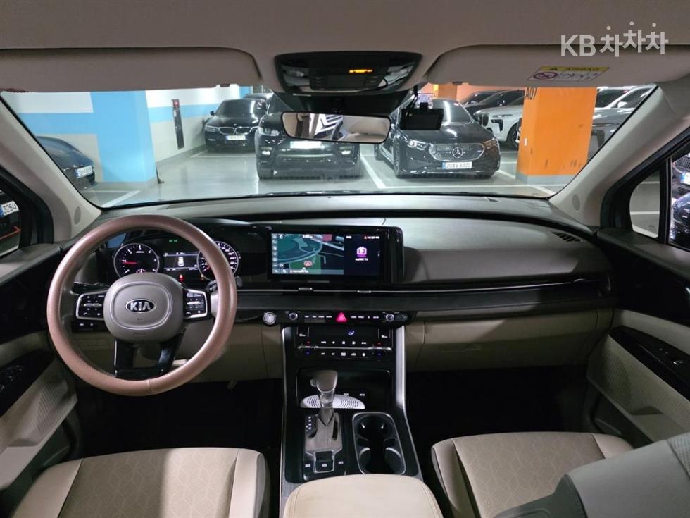 2021 - kia carnival