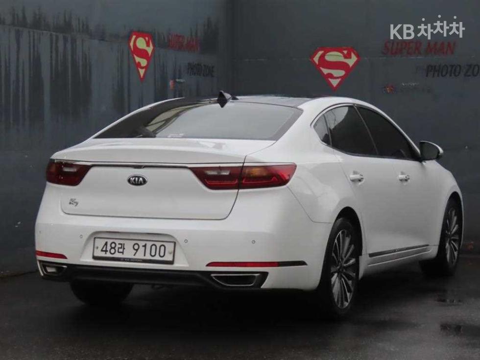2017 - kia k7