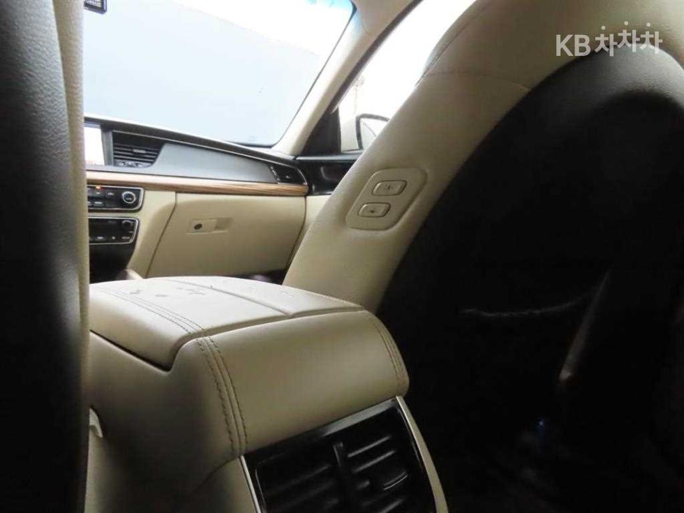 2017 - kia k7