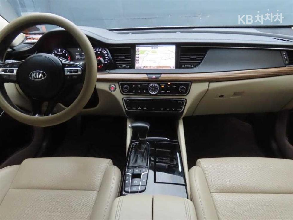 2017 - kia k7