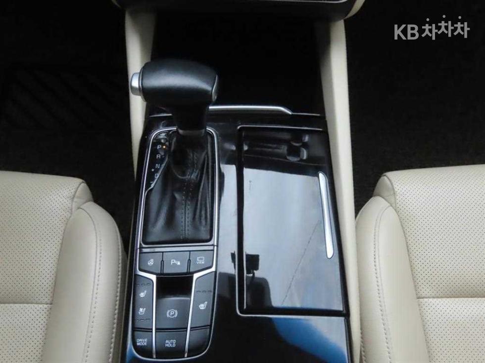 2017 - kia k7