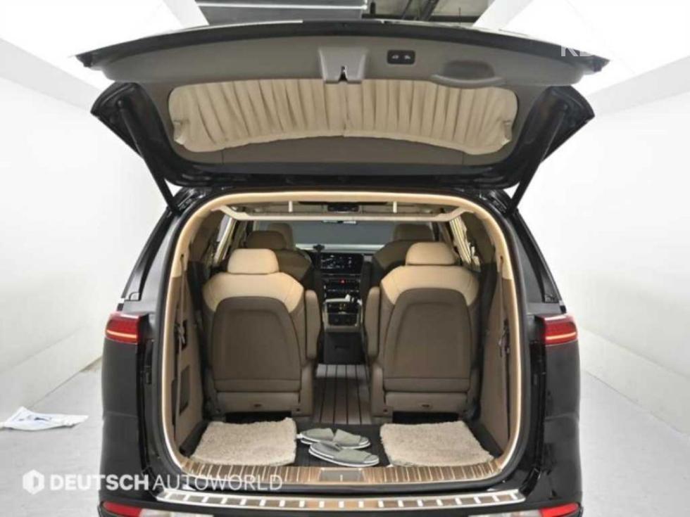2023 - kia carnival