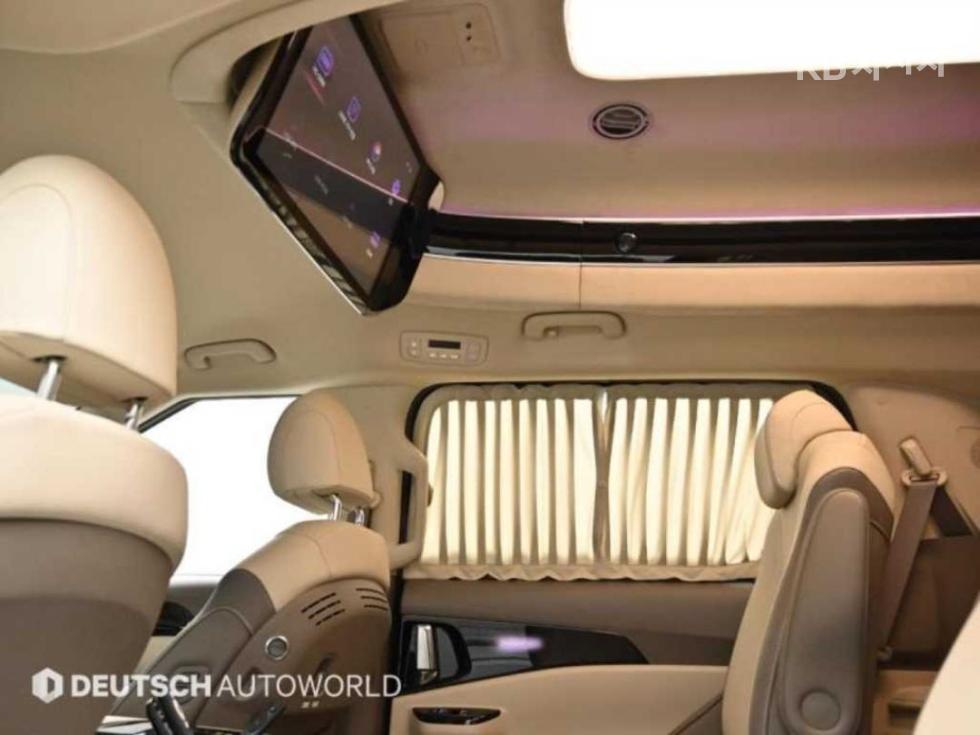 2023 - kia carnival