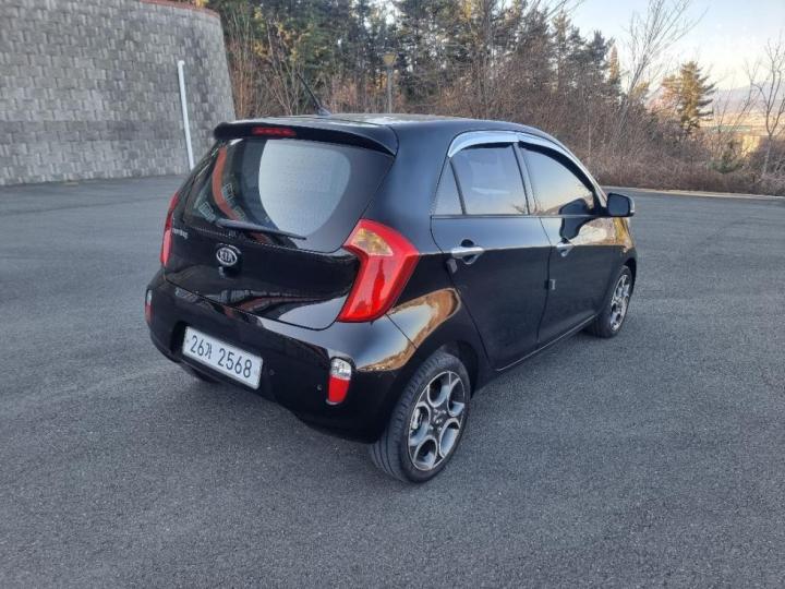 Kia Morning Luxury 4