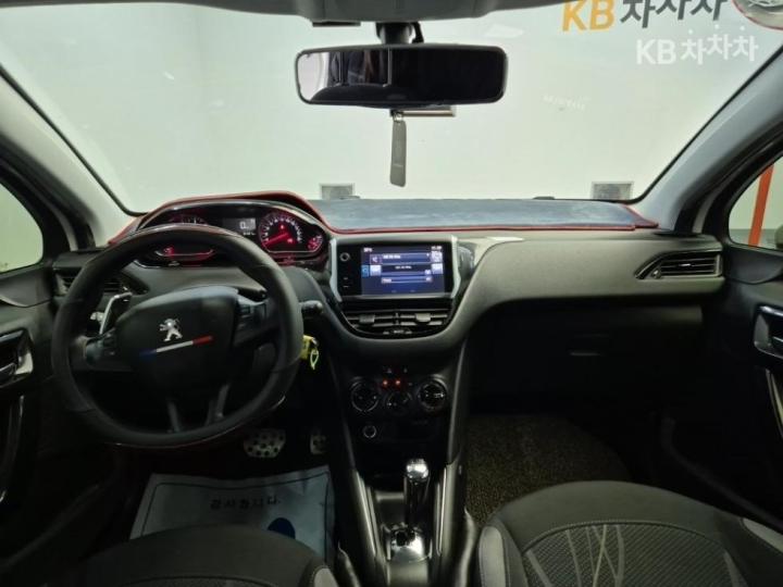 Peugeot 208 1.4 e-HDi 5 Duo ECO 8