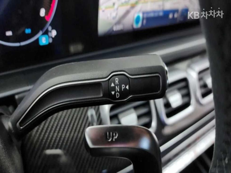 Mercedes-Benz GLE — miniaturë 9