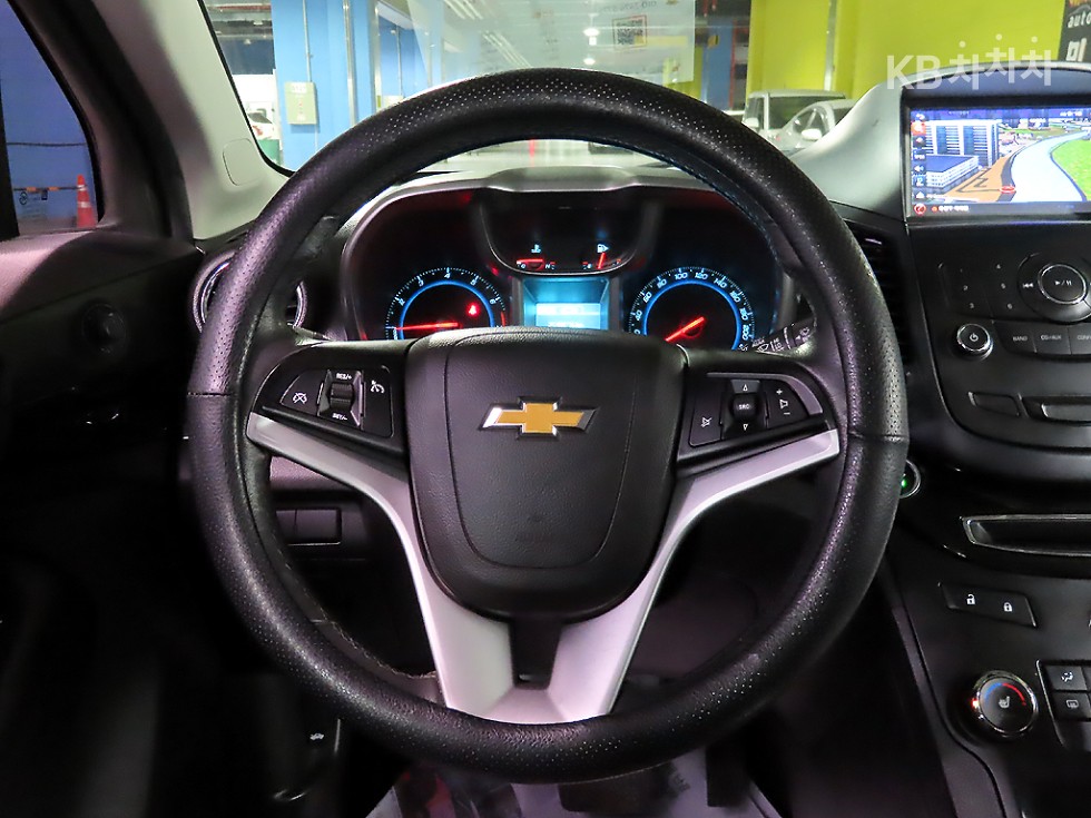 Chevrolet Orlando — miniaturë 9