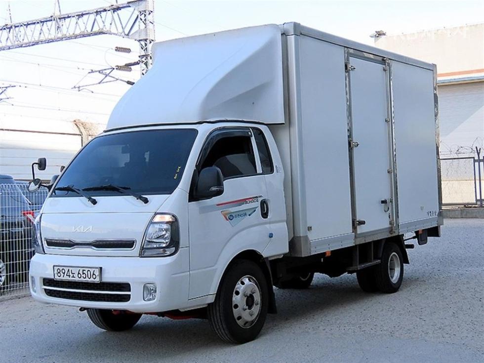 2024 - kia bongo iii