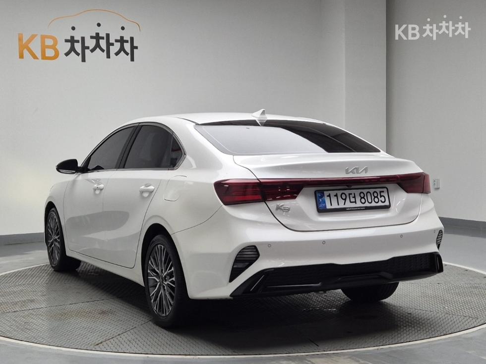 2022 - kia k3