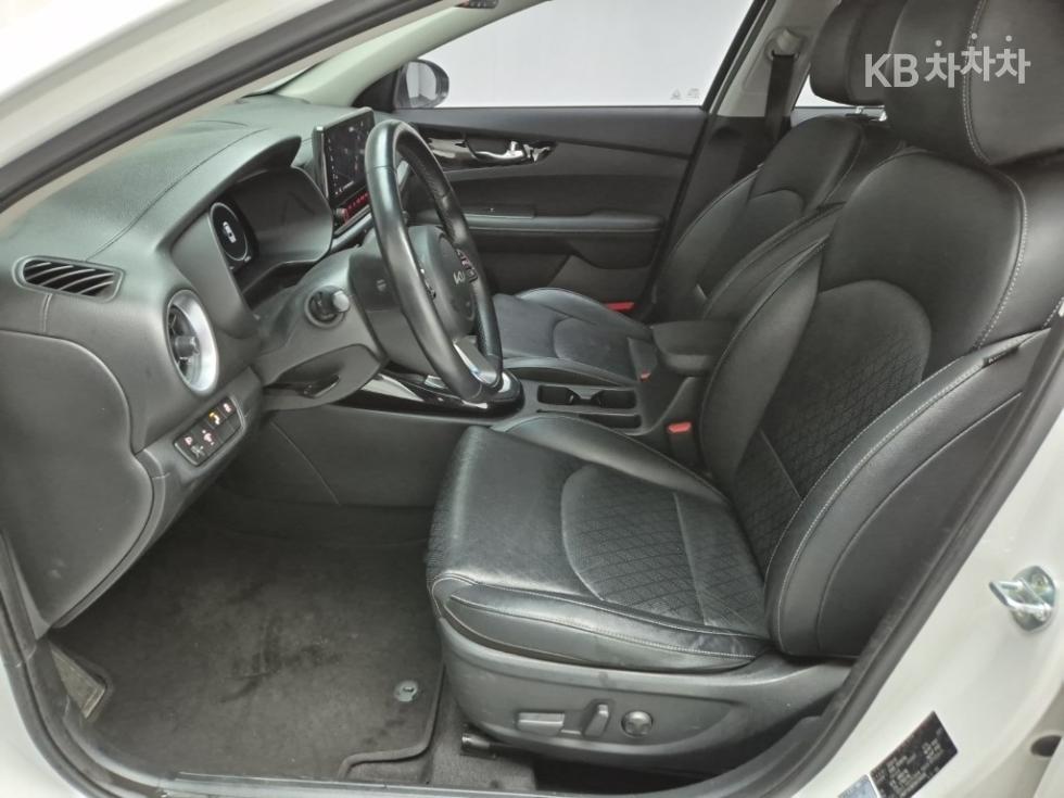 2022 - kia k3