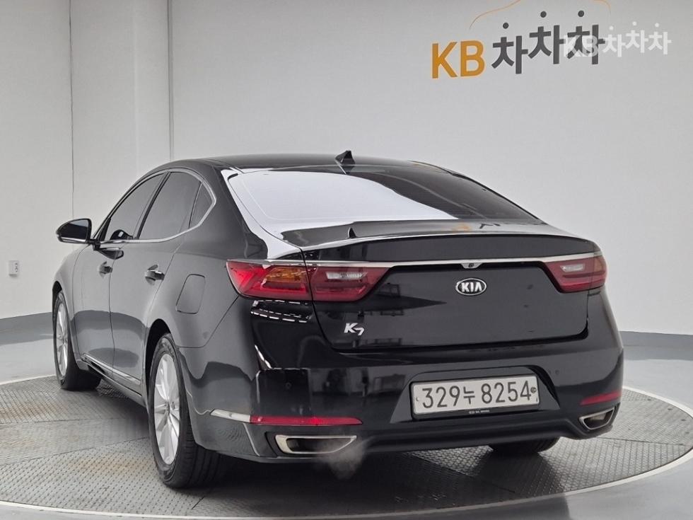 2018 - kia k7