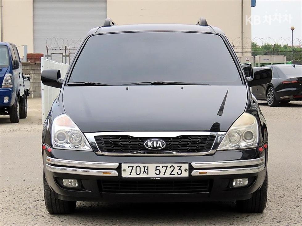2008 kia grand carnival