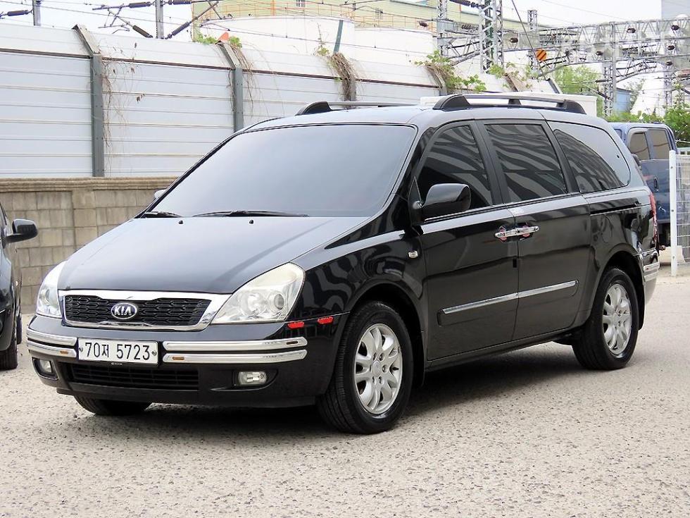 Kia Carnival — miniaturë 2