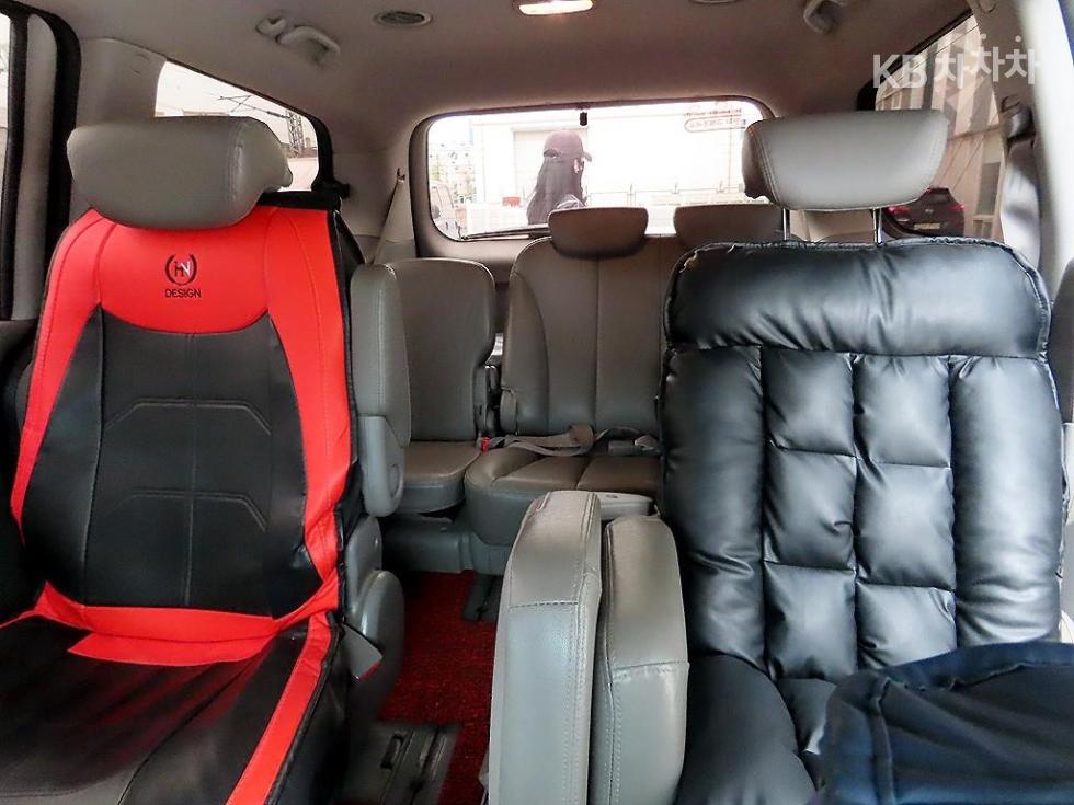 Kia Carnival — miniaturë 7