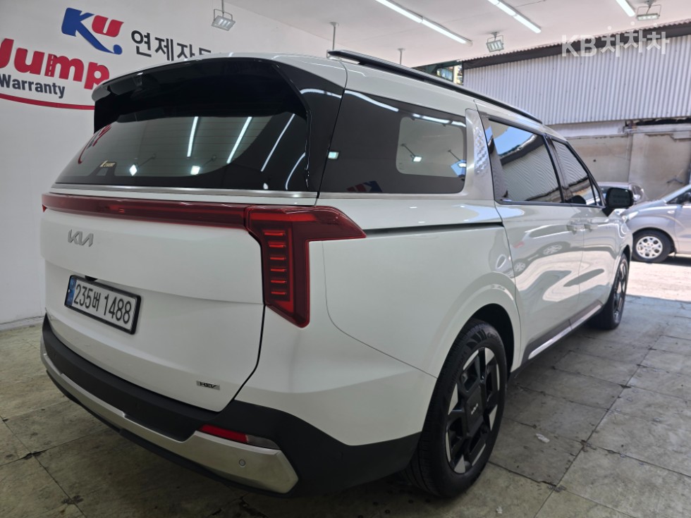 2025 - kia carnival