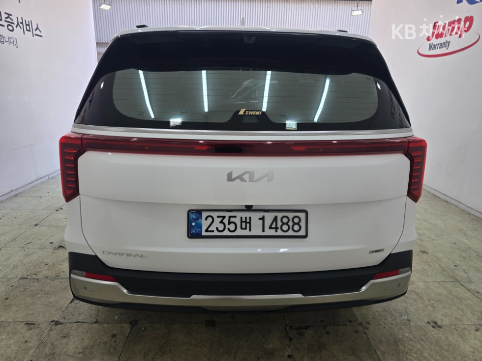2025 - kia carnival