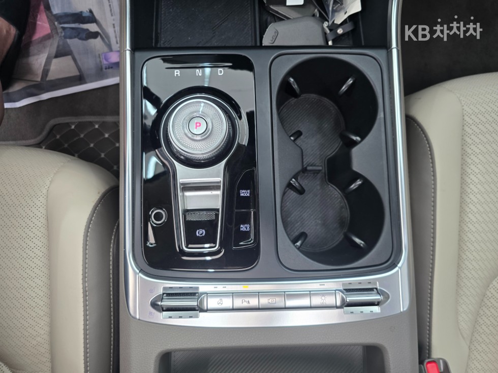 2025 - kia carnival