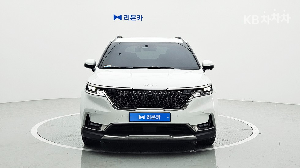 2023 - kia carnival
