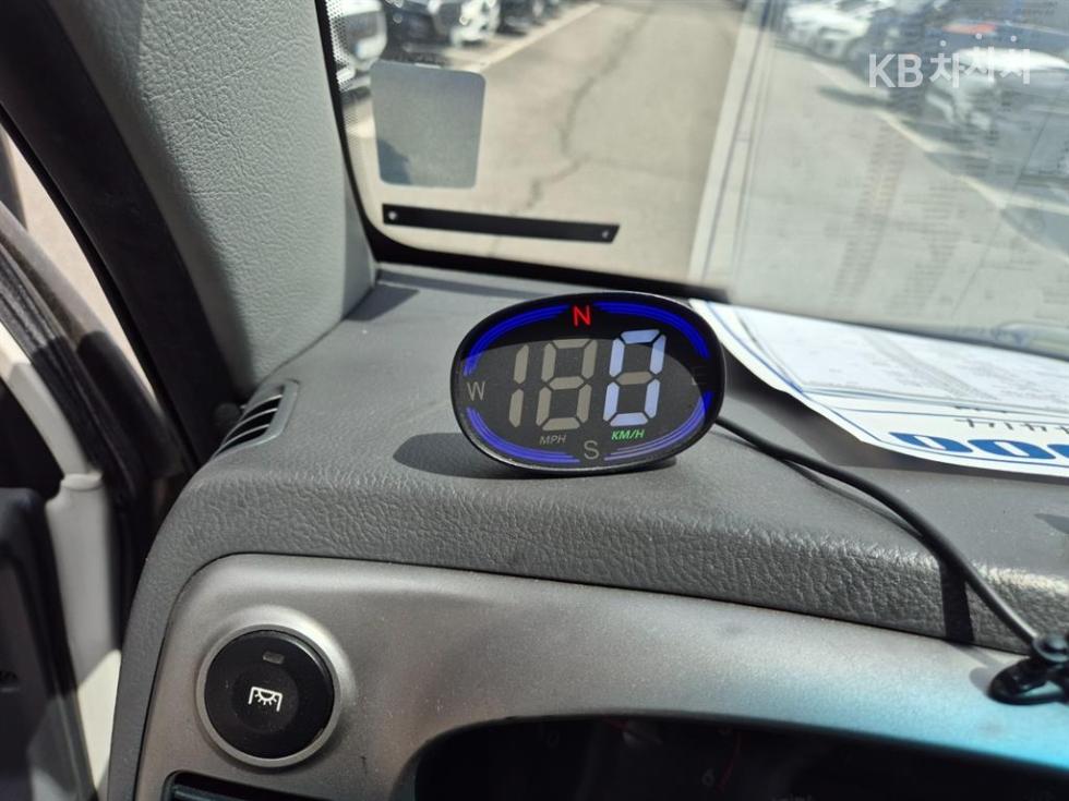 2014 - kia bongo iii