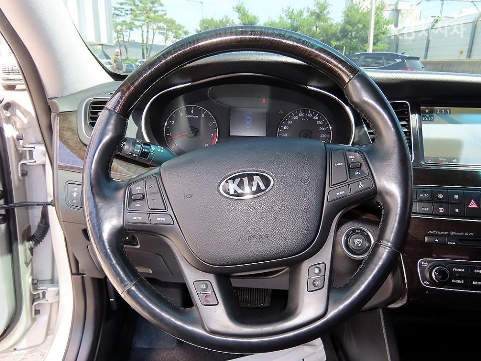 2014 - kia k7