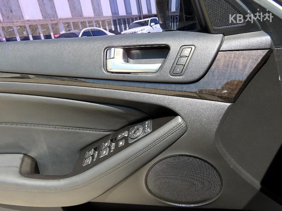 2014 - kia k7