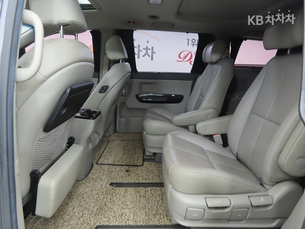 2016 - kia carnival