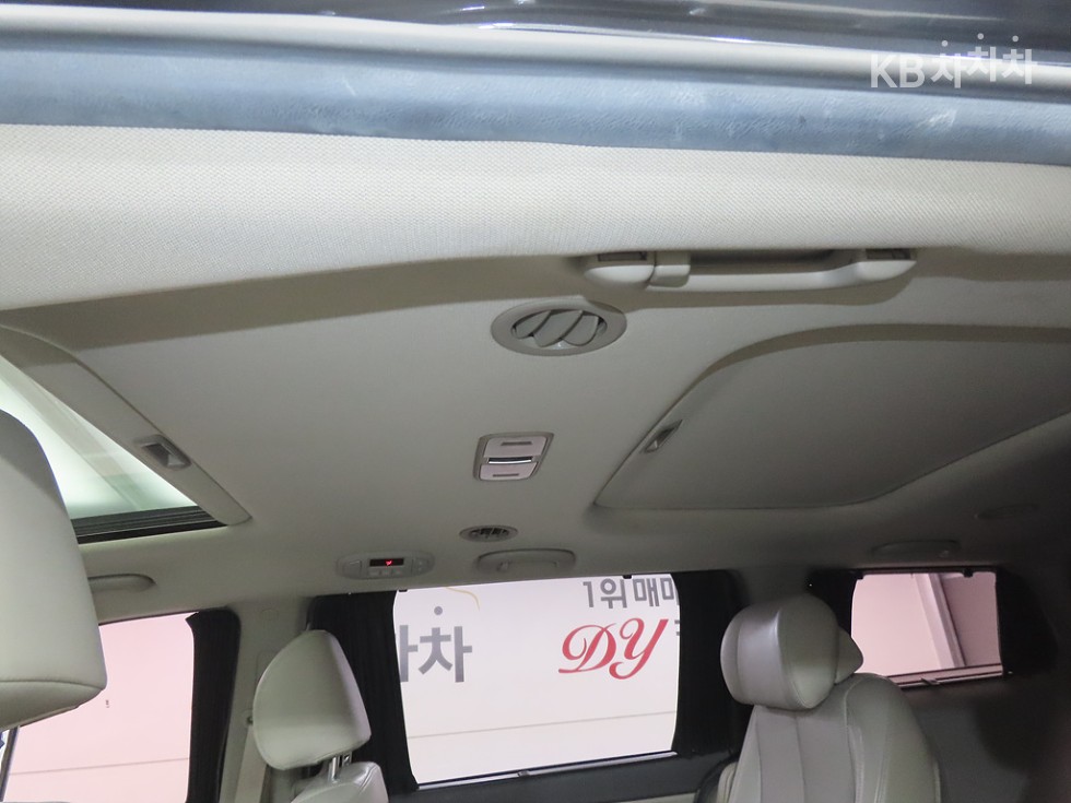 2016 - kia carnival