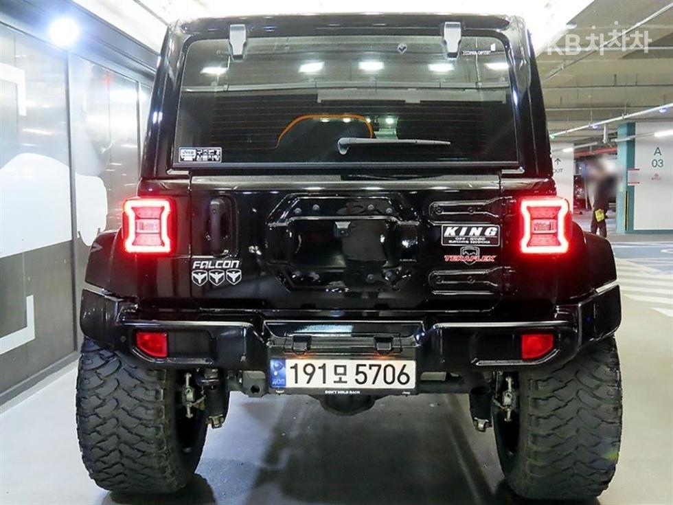 2021 Jeep (JL) photo