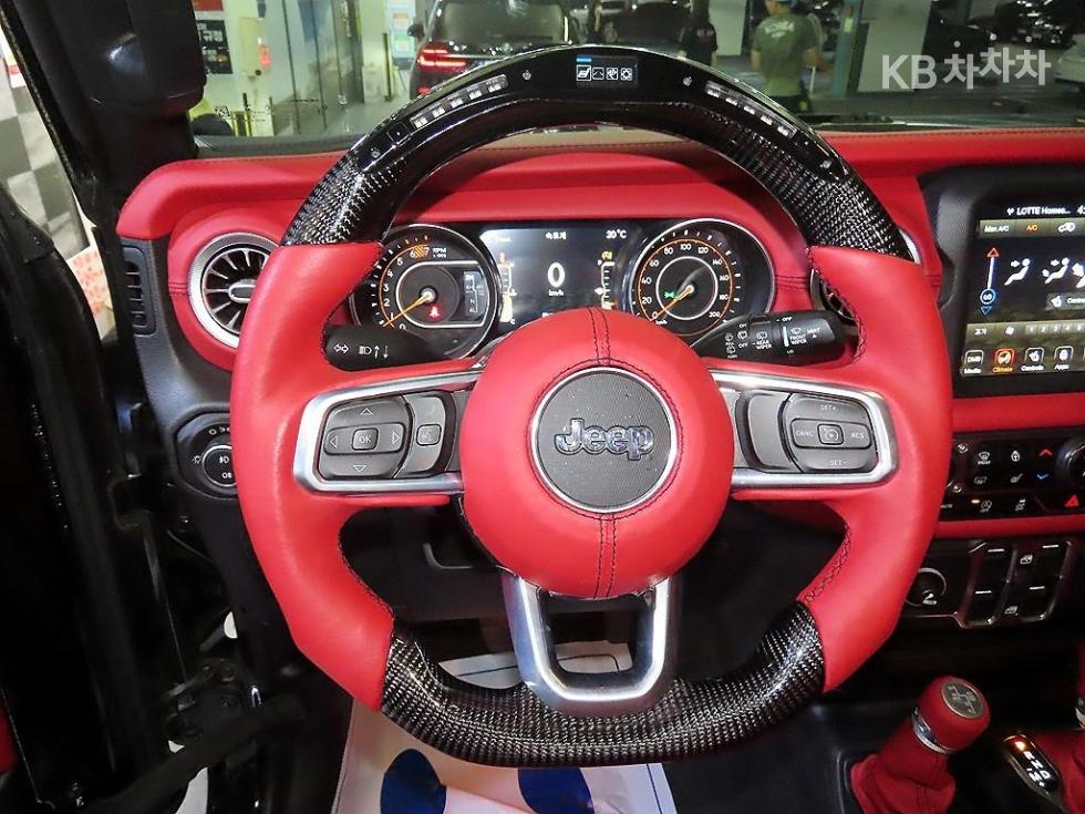 2021 Jeep (JL) photo