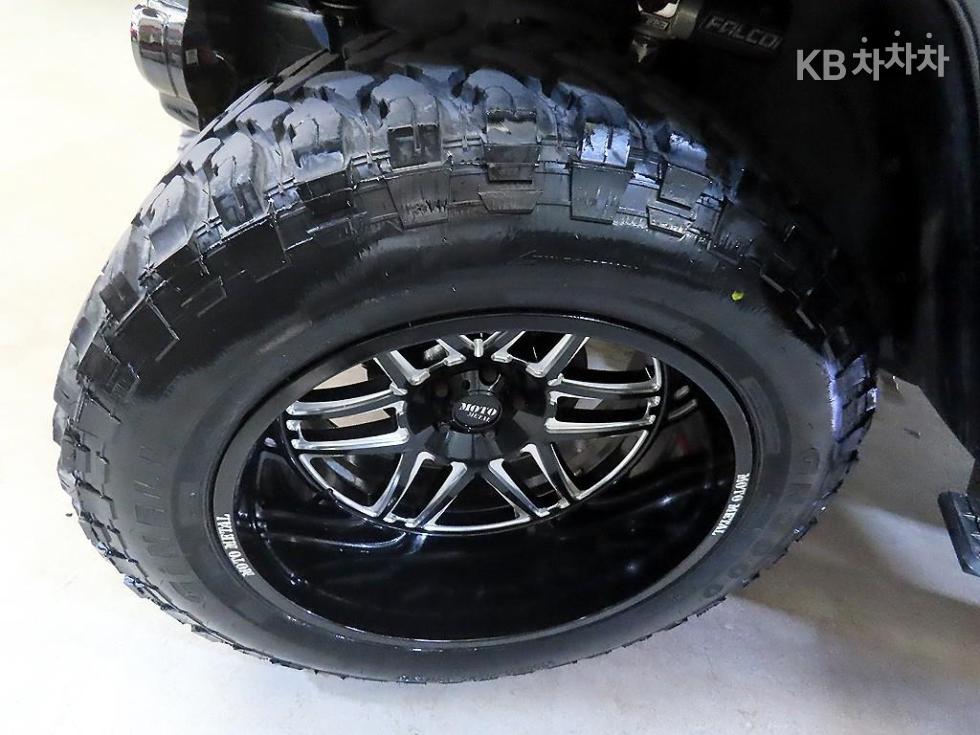 2021 Jeep (JL) photo