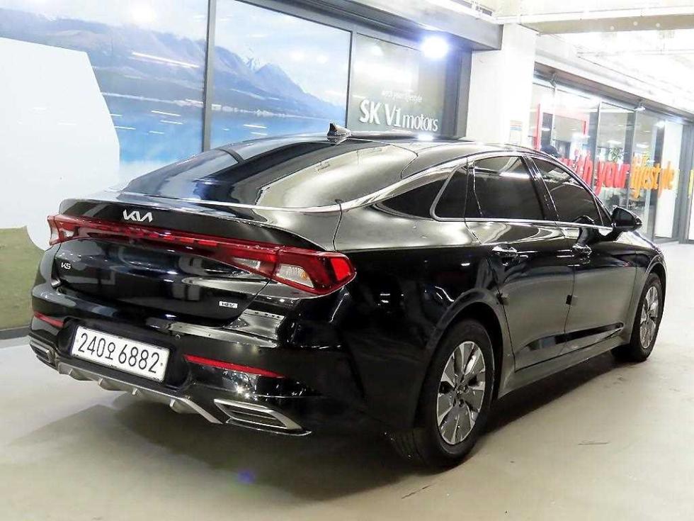 2023 - kia k5