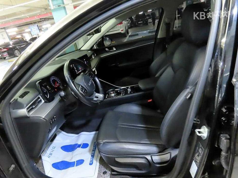 2023 - kia k5
