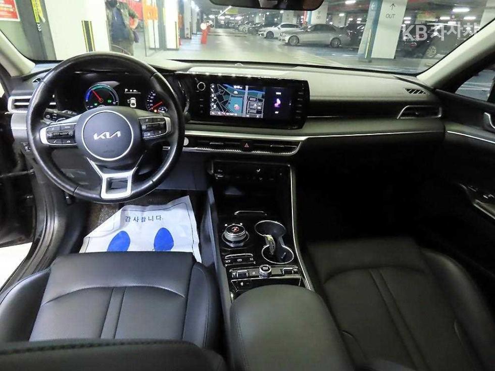 2023 - kia k5