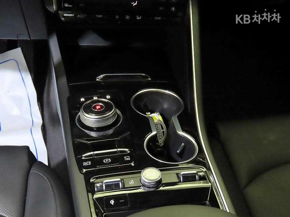 2023 - kia k5