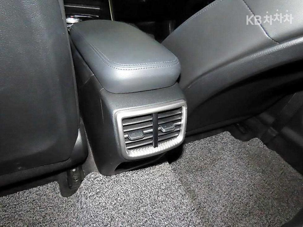 2023 - kia k5
