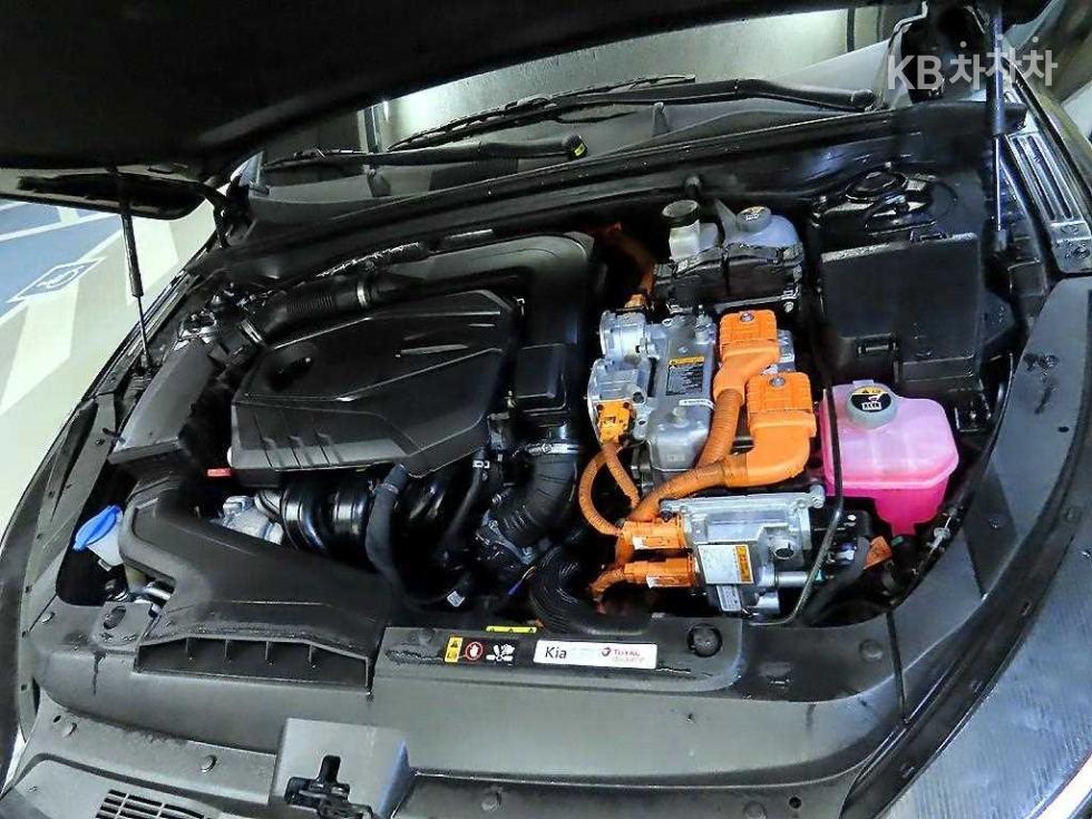 2023 - kia k5