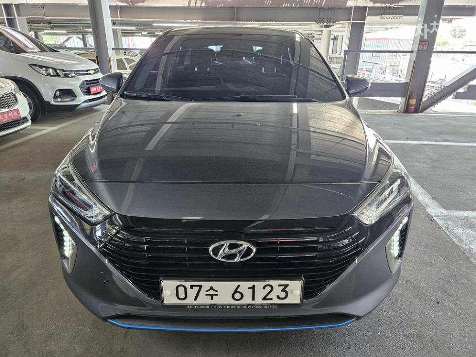 2018 hyundai ioniq
