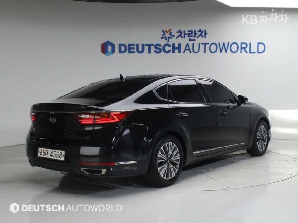 2018 - kia k7