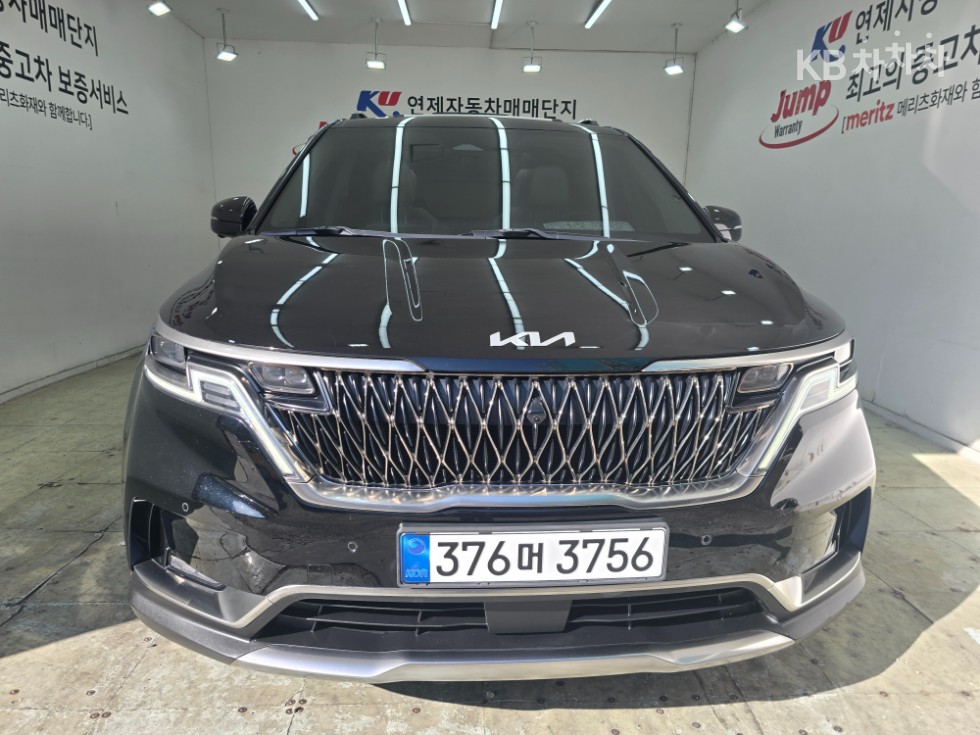 2023 - kia carnival