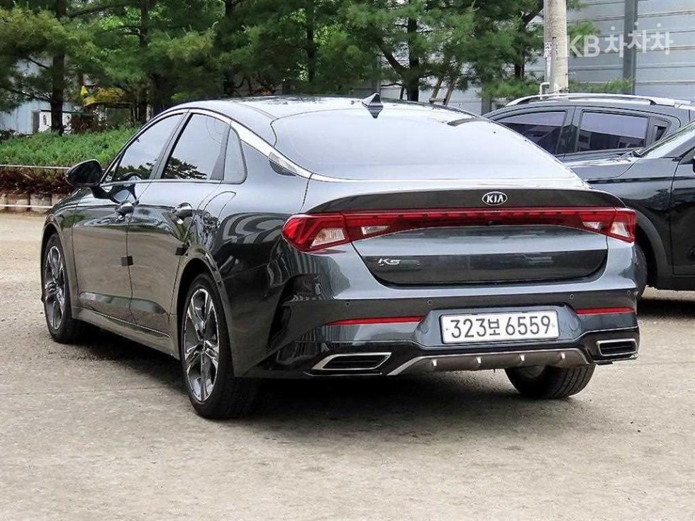 2020 - kia k5