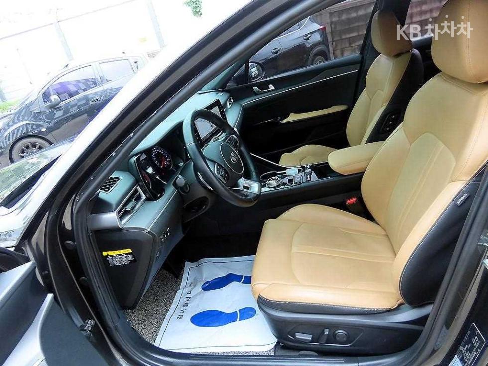 2020 - kia k5