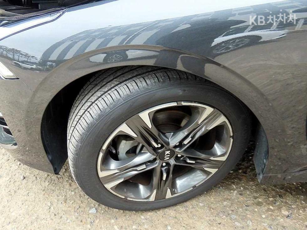 2020 - kia k5