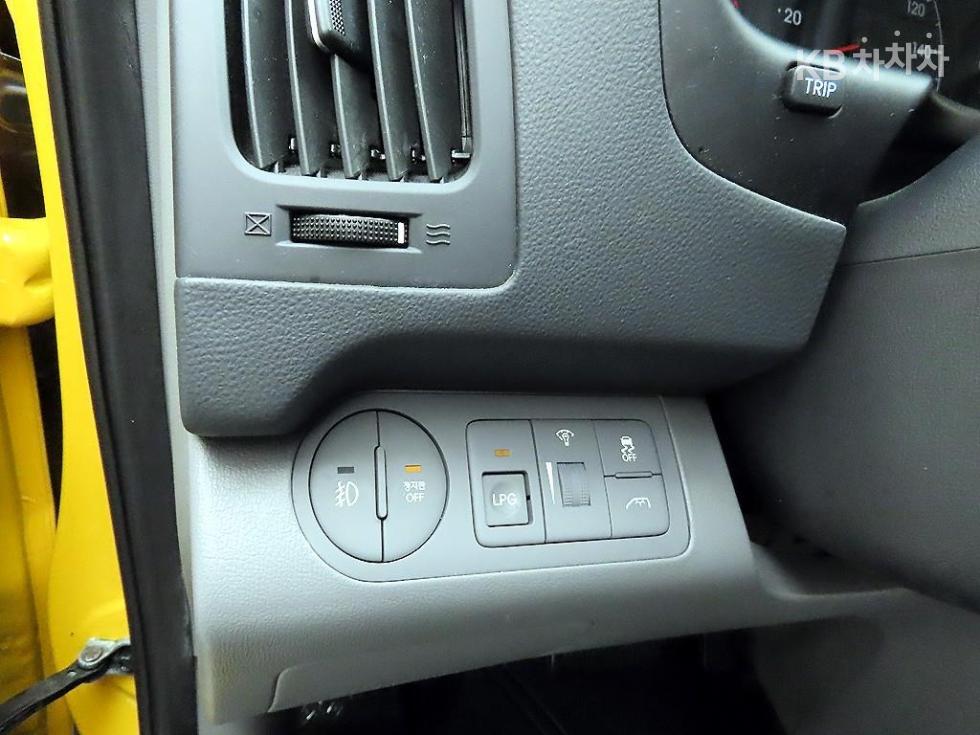 Hyundai Starex — miniaturë 11
