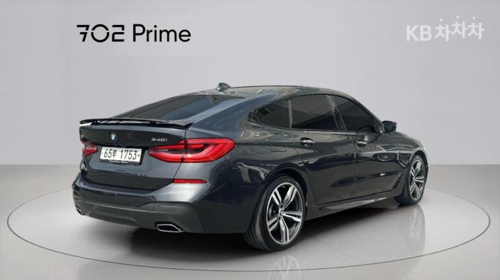BMW 6 Series Gran Turismo 2018 photo 2