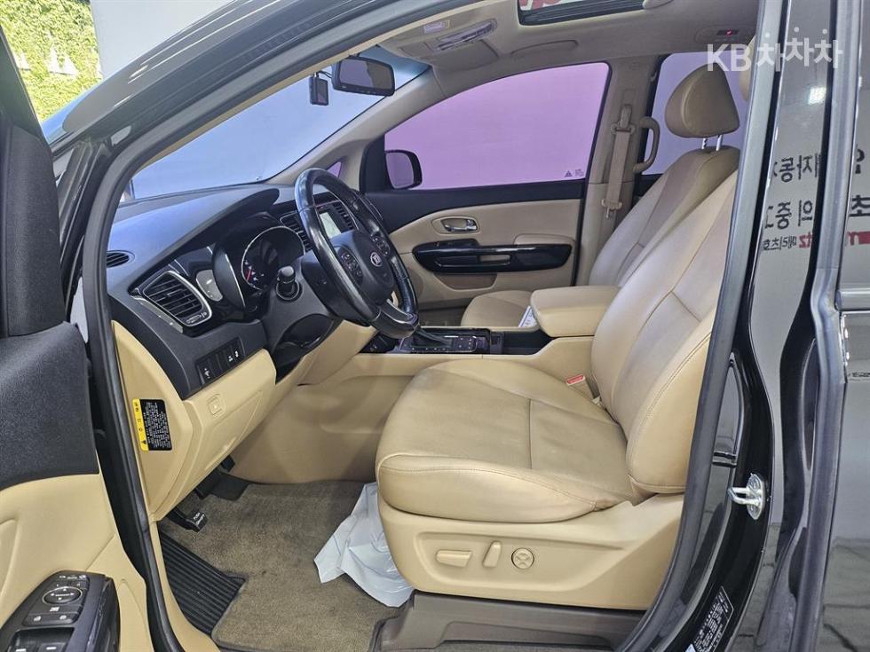 2016 - kia carnival