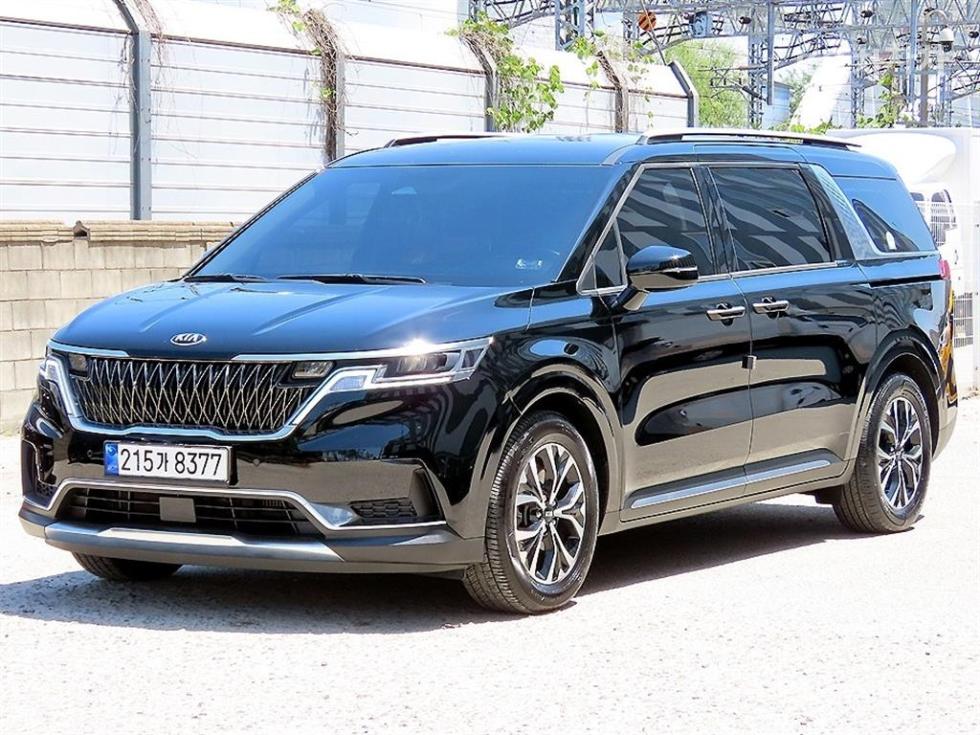 2021 - kia carnival